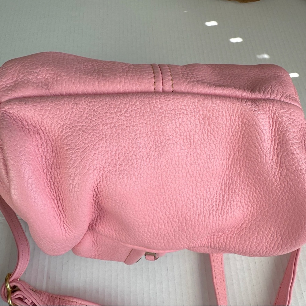 Victoria Leather pink pebble leather teardrop shape crossbody bag - Picture 11 of 14